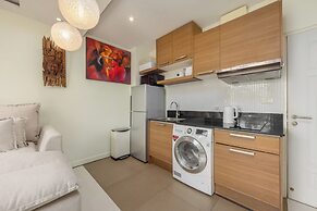 The Lago Apartments by Tropiclook