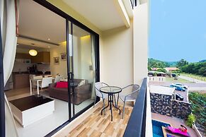 The Lago Apartments by Tropiclook