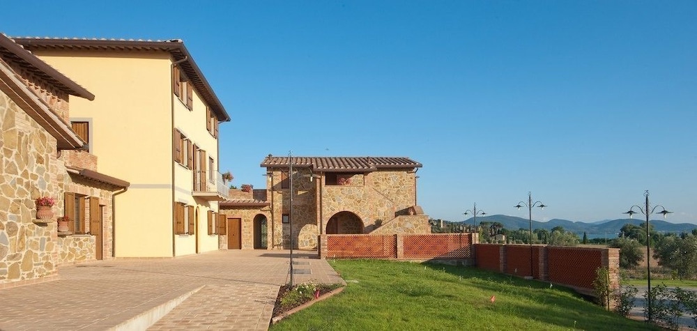 Il Borgo sul Lago