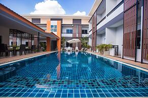 The S.G Hotel