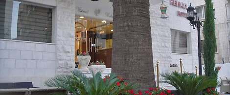 Renad Hotel