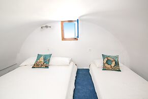 Stelios Rooms