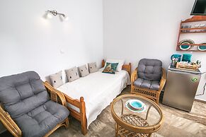 Stelios Rooms