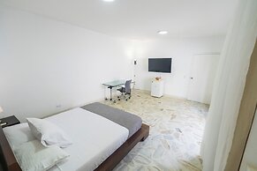 Babilla Suites