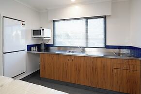 Grove Park Motor Lodge