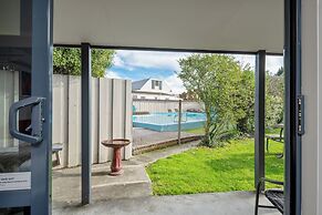 Grove Park Motor Lodge