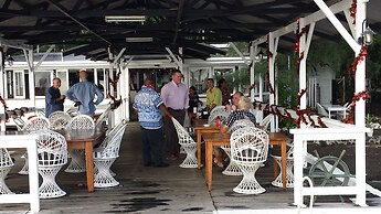 Driftwood Resort