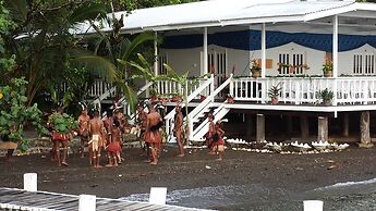 Driftwood Resort
