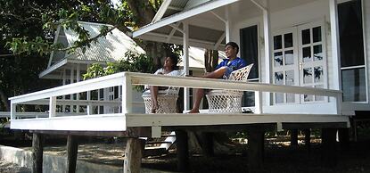 Driftwood Resort