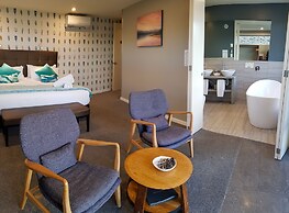 Lakestone Lodge