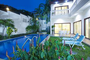 Avoca Pool Villas