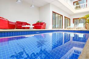 Avoca Pool Villas