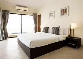Avoca Pool Villas