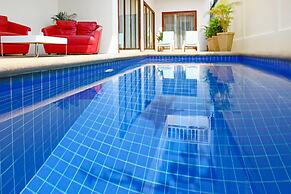 Avoca Pool Villas