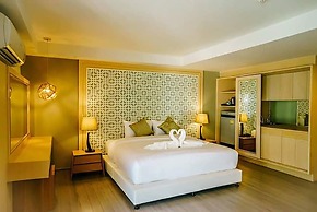 Moon Dragon Hotel