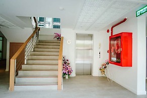 Moon Dragon Hotel