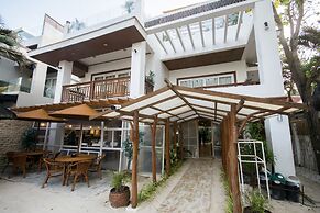 Sur Beach Resort
