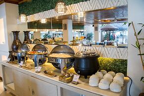 Sur Beach Resort