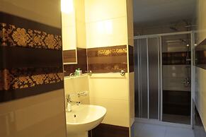 Ozkavak Hotel Kaleici