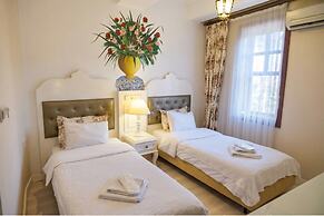 Ozkavak Hotel Kaleici
