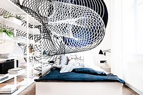 Boom Apartments