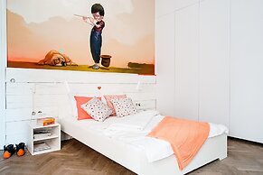 Boom Apartments