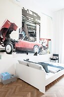 Boom Apartments