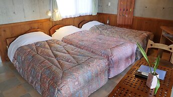 BUZZ RESORT