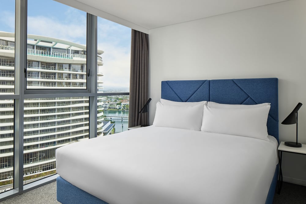 Meriton Suites Broadbeach, Gold Coast