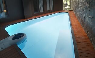 Sawana Suites