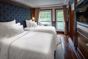 Paradise Elegance Cruise