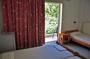 Nora Hotel