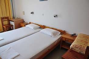 Nora Hotel