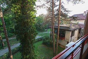 Hotel M