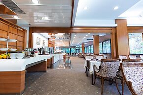 Hotel M