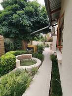 Rene's Guest House