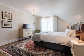 Portland Manor
