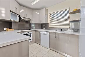 Charlesworth Bay Beach Resort