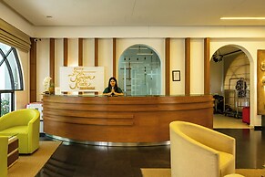 Kandyan Reach Hotel