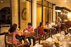 Kandyan Reach Hotel