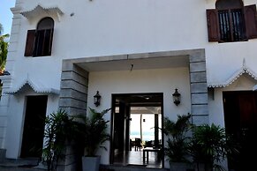 Sea World Boutique Hotel