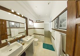 Sea World Boutique Hotel
