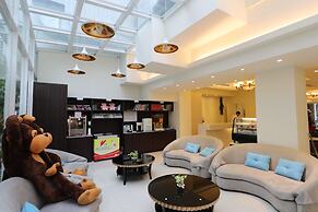 M Hotel