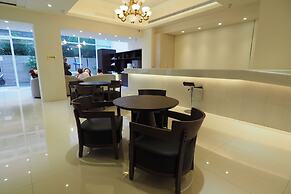 M Hotel