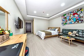 Blue Whale Resort