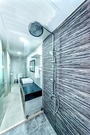 Blue Whale Resort