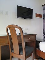 717 Cesar Place Hotel