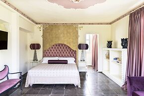 Zahir Country House