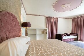 Zahir Country House