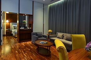 The Avenue Hotel